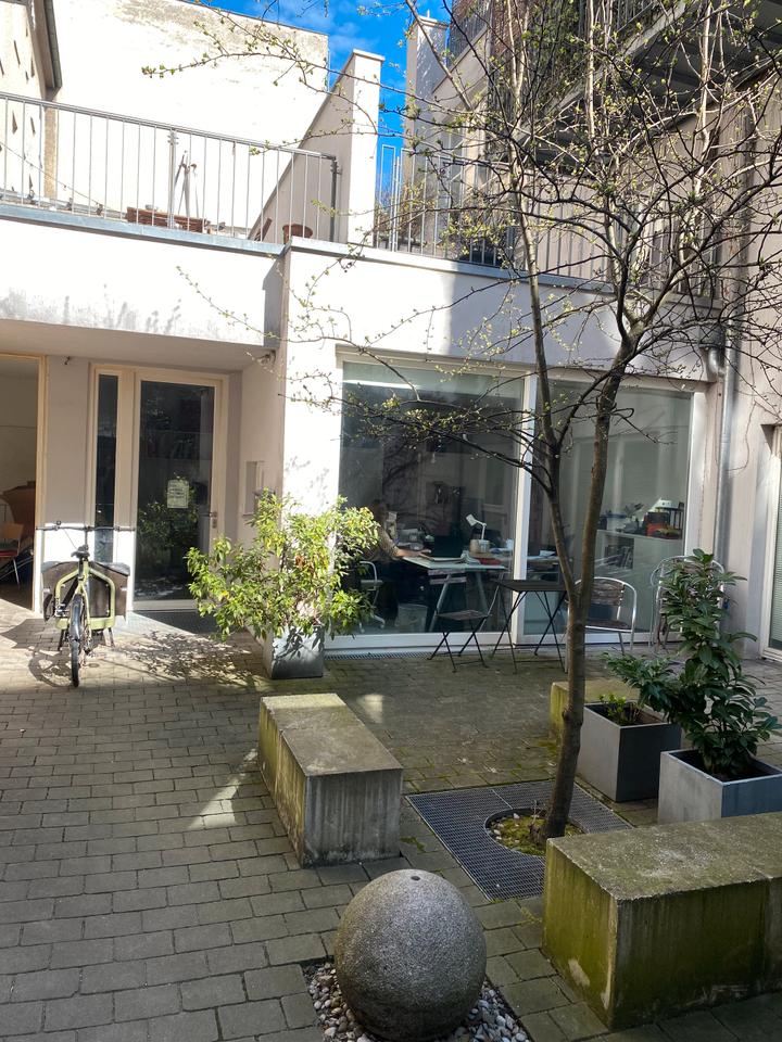 Thumbnail-Büroplatz Arbeitsplatz in Gemeinachaftsbüro mit Studio