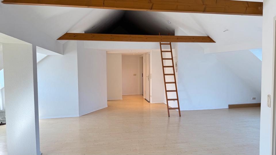 Thumbnail-3-Raum DG-Wohnung mit Charm