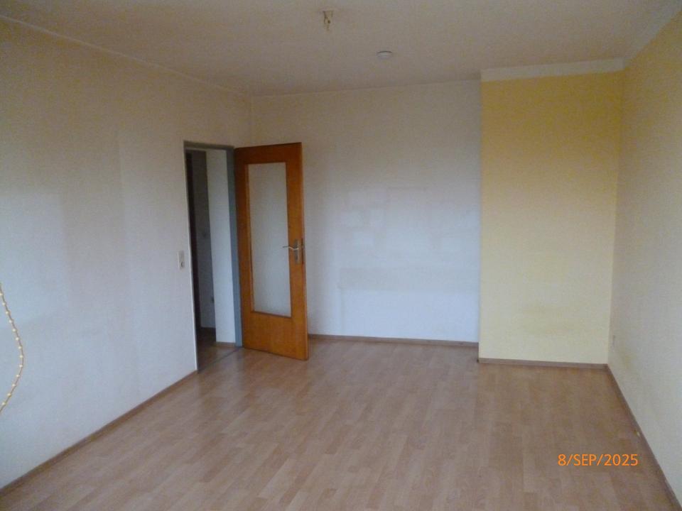 Thumbnail-schöne 1 ZKBB wärmegedämmt mit PkW Abstellplatz zu vermieten