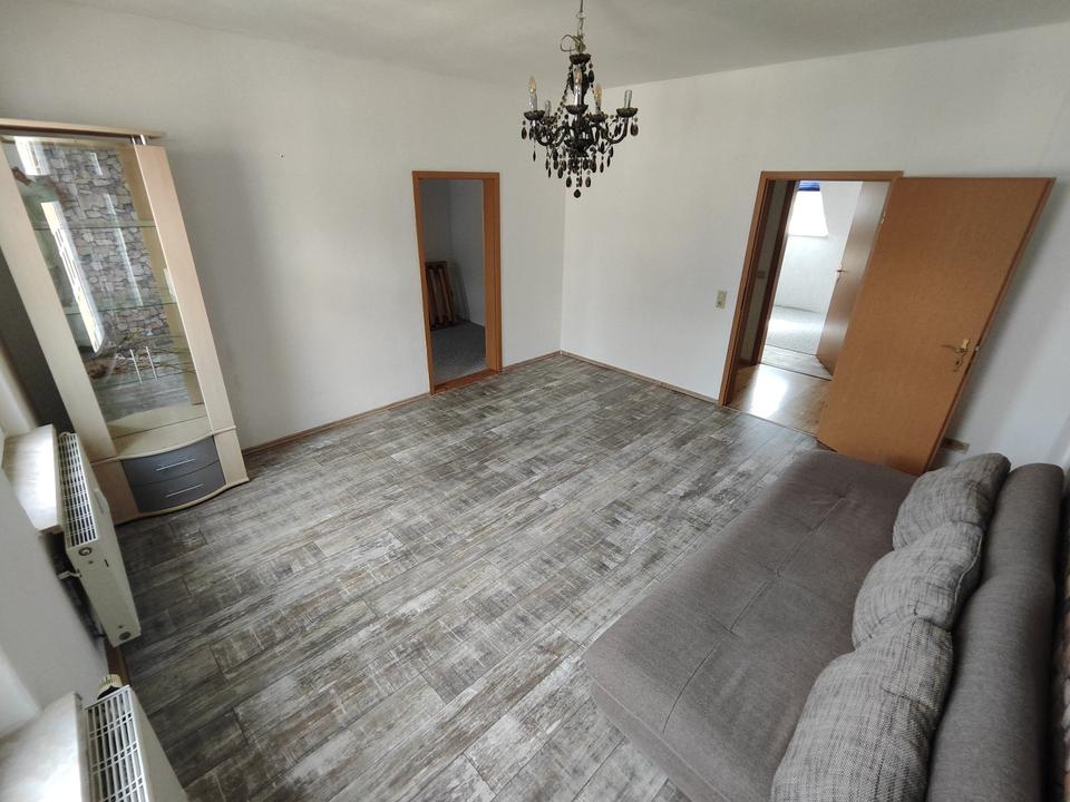 Thumbnail-Mietwohnung in Mylau, 3 ZIMMER !!! –➡️ Jobcenter Möglich !!!