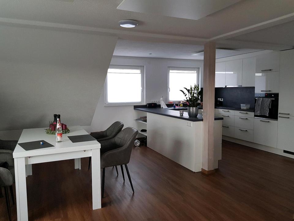 Thumbnail-3-Zimmer-Wohnung mit großem Wohn-Ess-Bereich