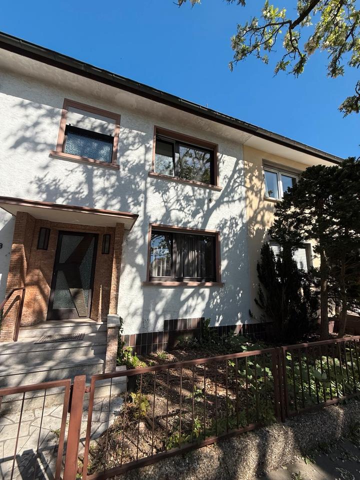 Thumbnail-Doppelhaushälfte zu vermieten Neu-Isenburg West mit GartenSauna