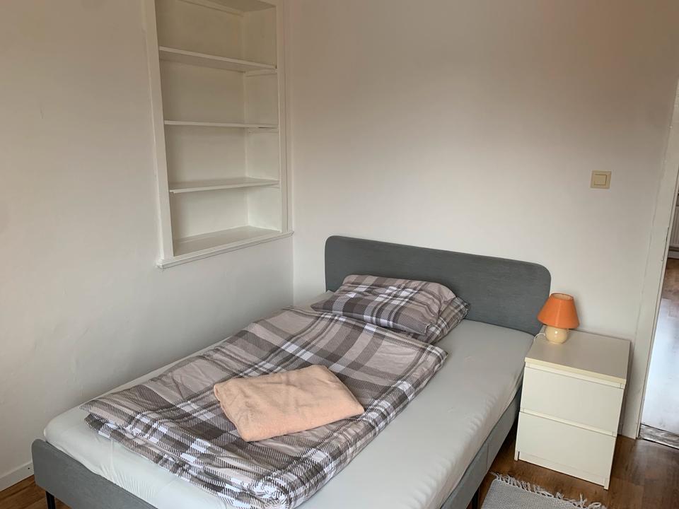 Thumbnail-3-Zimmer-Wohnung, 78 m², möbliert zu vermieten