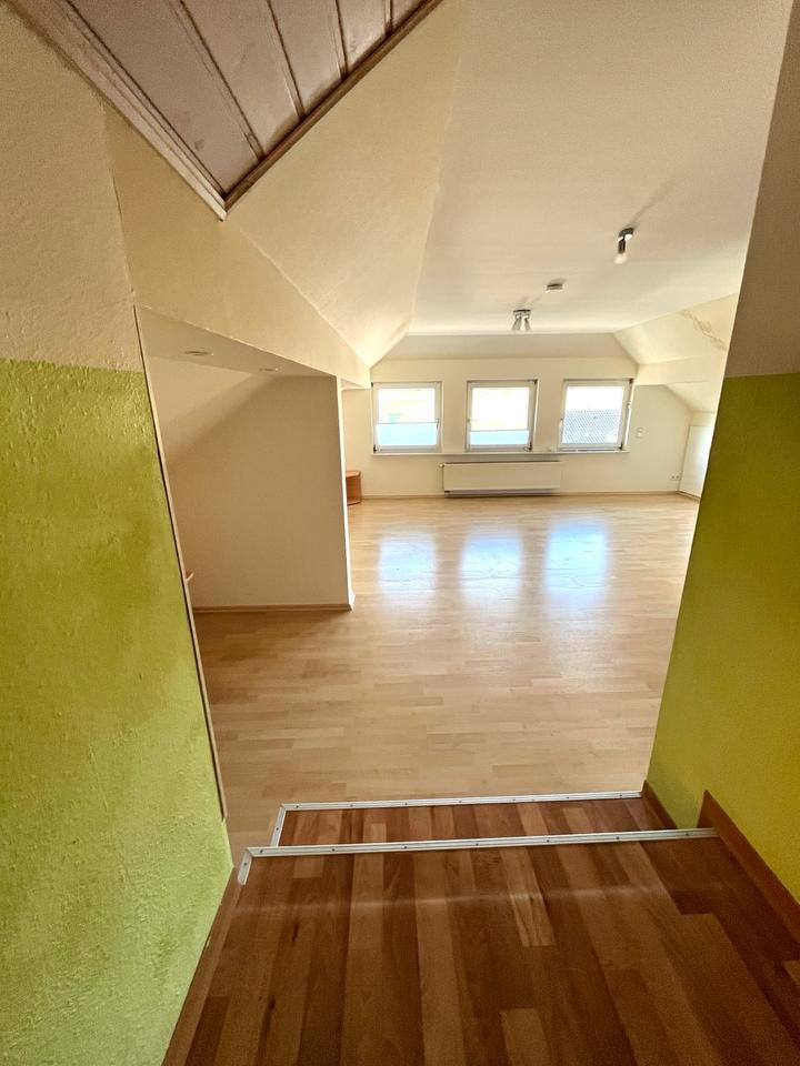 Thumbnail-Schöne Wohnung im Dachgeschoss