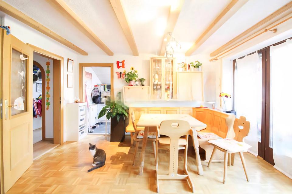 Thumbnail-Haldenwang- freie 4-Zi-Wohg. Garage, noch prov.frei zu verkaufen