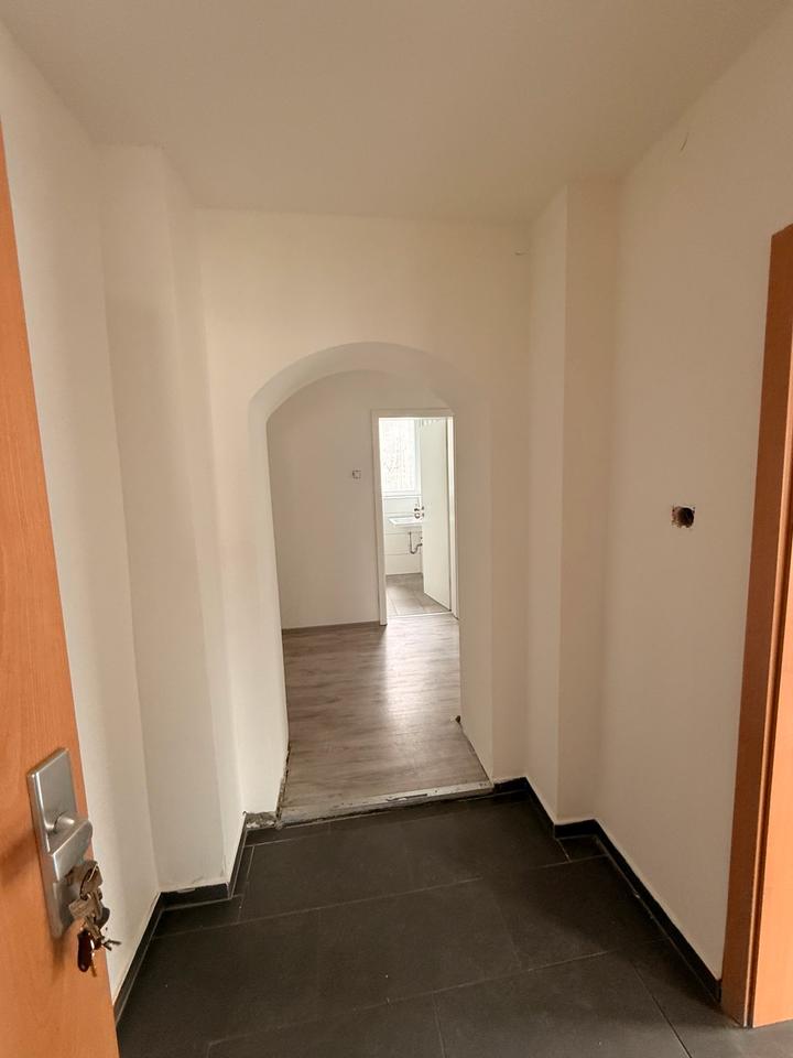 Thumbnail-Schöne helle 2 Zimmer Wohnung mit Garten in Dorstfeld.