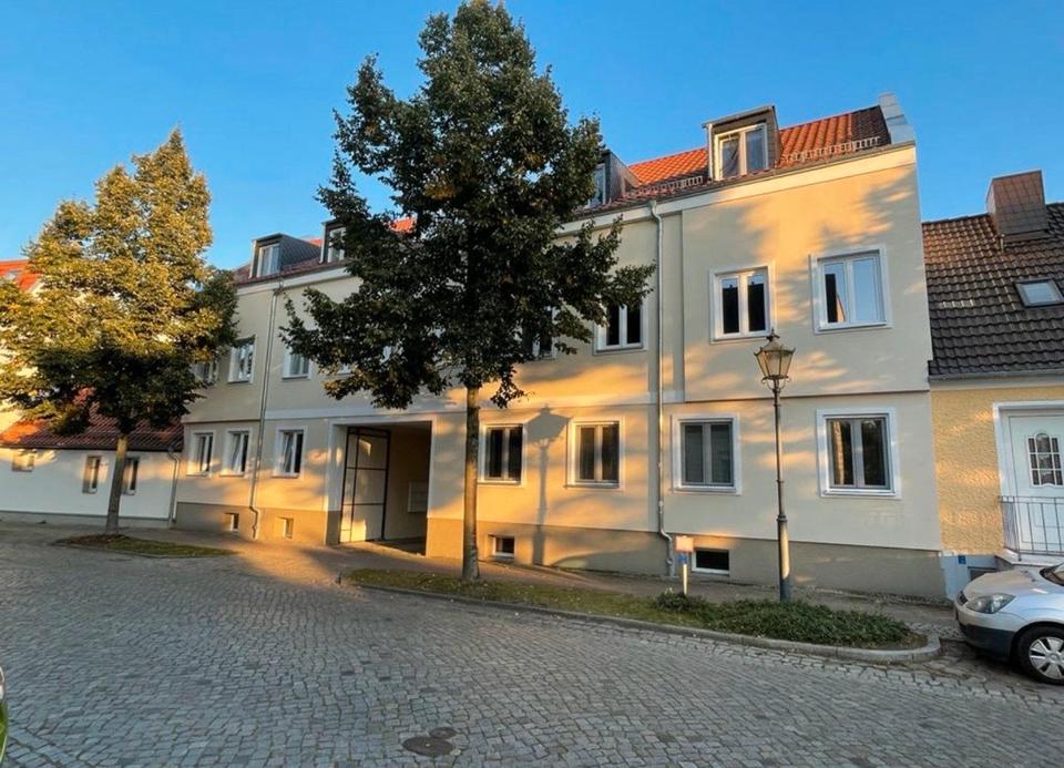 Thumbnail-Nachmieter 3 Raum Wohnung Erdgeschoss 79qm