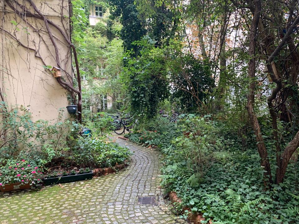 Thumbnail-Privatverkauf 111m² zusammengelegte Altbau-Wohnung im Wrangelkiez