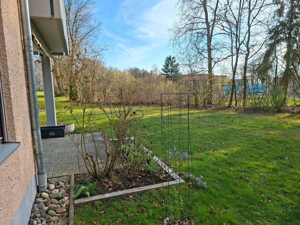 Thumbnail-Ruhige, ebenerdige 2-Zimmer-Wohnung mit Terasse und Garten