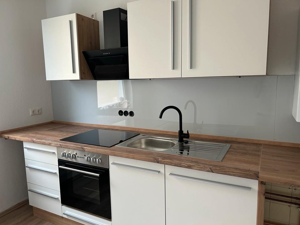 Thumbnail-Möblierte Wohnung (2 Zi)mit Balkon in Ricklingen zu vermieten