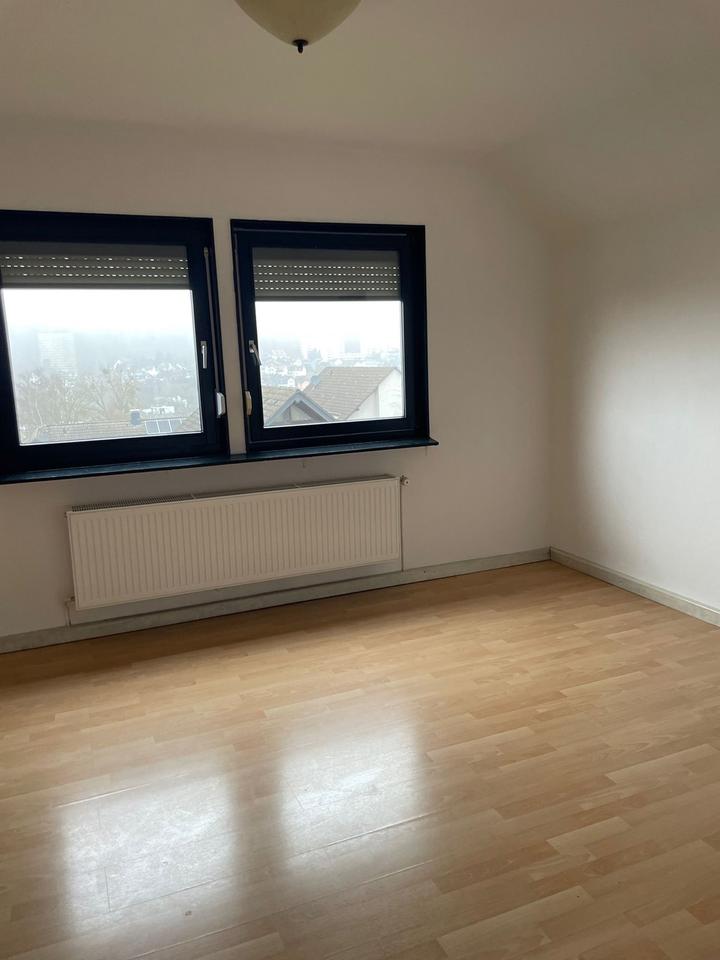 Thumbnail-Gemütliche Dachgeschosswohnung in ruhigem Einfamilienhaus – 70 m²
