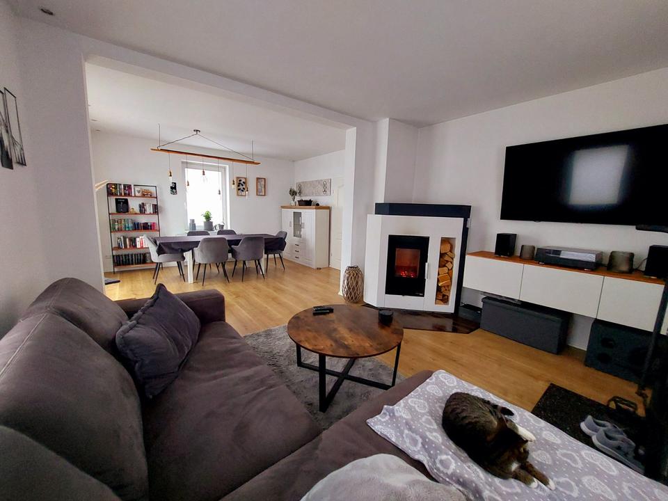 Thumbnail-Modernisiertes Einfamilienhaus mit pflegeleichtem Grundstück