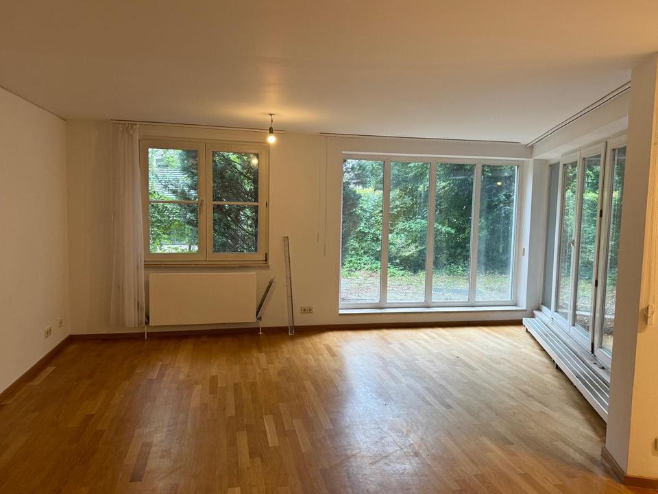 Thumbnail-3-zimmer wohnung mit einem großen Garten - Nähe des Romanplatzes