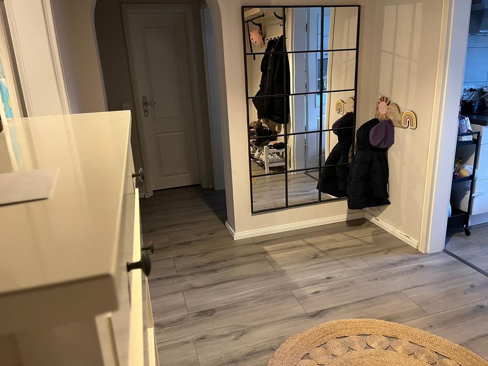 Thumbnail-Modernisierte 3,5-Raum-Wohnung mit Balkon und Einbauküche