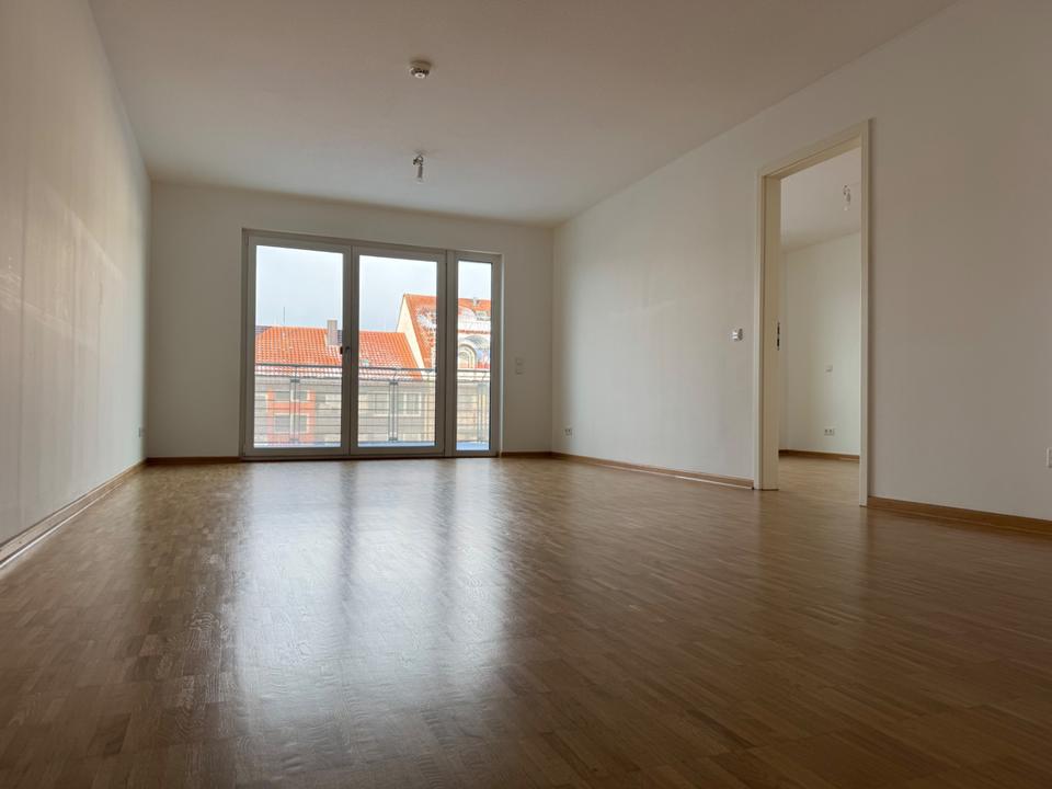 Thumbnail-Helle 2-Zimmer-Wohnung mit TG und großem Balkon in zentraler Lag