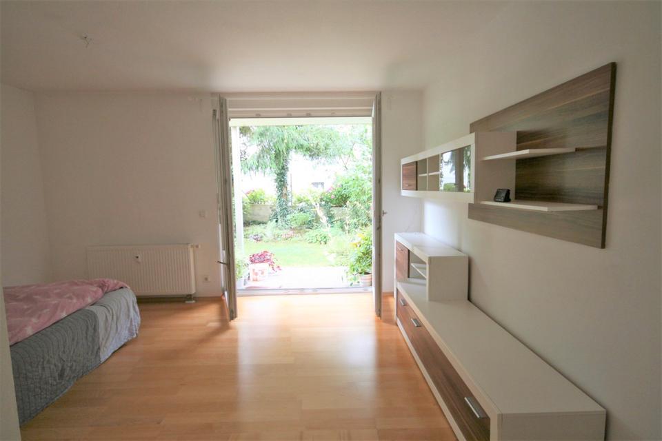 Thumbnail-2-Zimmer-Wohnung mit Terrasse kl. Garten in R-Süd