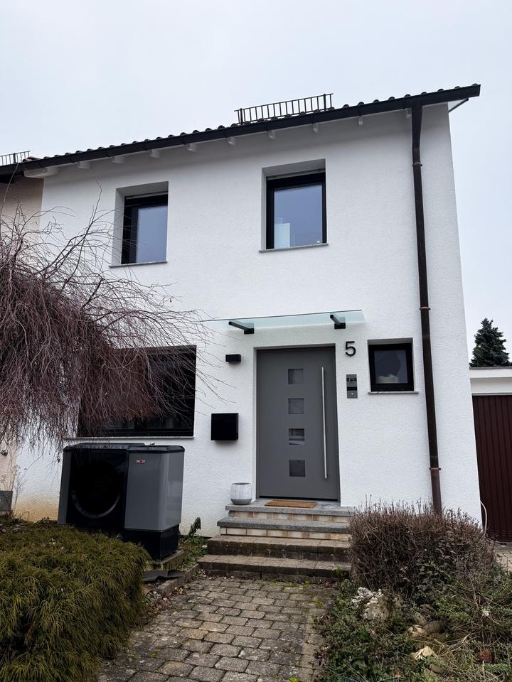 Thumbnail-Modernisierte Doppelhaushälfte im Grünen