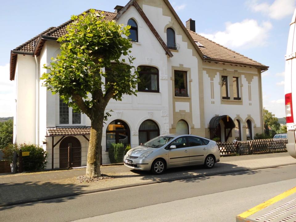 Thumbnail-Geräumiges Zweifamilienhaus mit 9 Zimmern in Hagen-Haspe