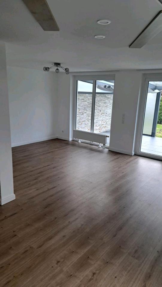 Thumbnail-Doppelhaushälfte Krumbach zu vermieten