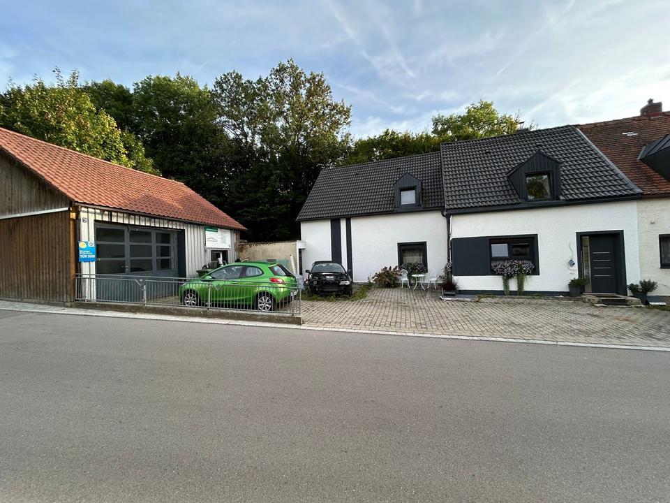Thumbnail-Haus mit Werkstatt zu verkaufen