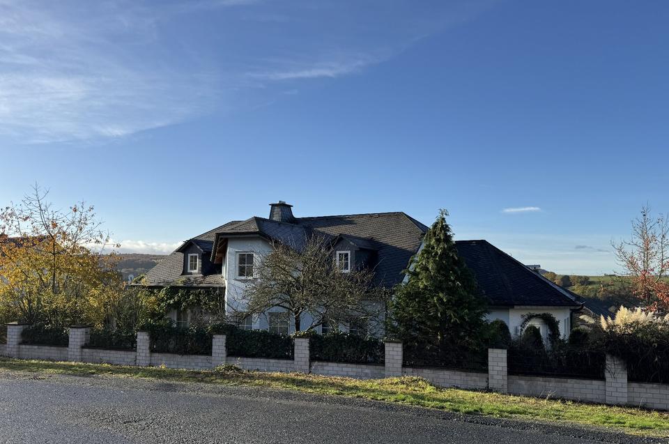 Thumbnail-Helle Dachgeschosswohnung in Weilmünster (Kerngem., Neubaugebiet)