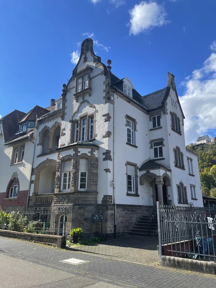 Thumbnail-Hochparterre-Wohnung in Jugenstilvilla zu vermieten