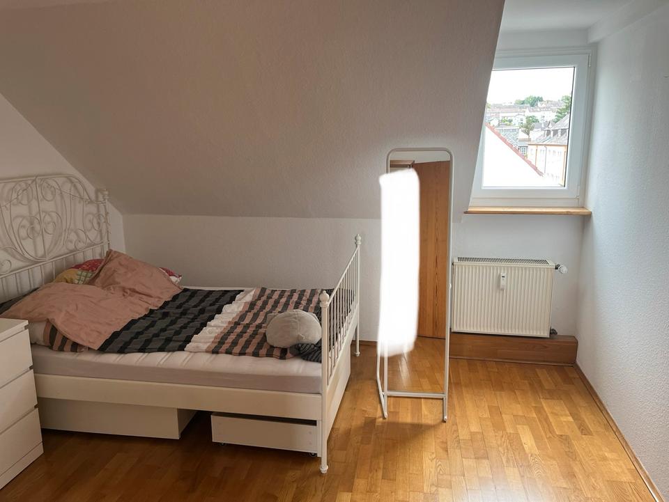 Thumbnail-Helle 2-Zimmer-Dachgeschosswohnung