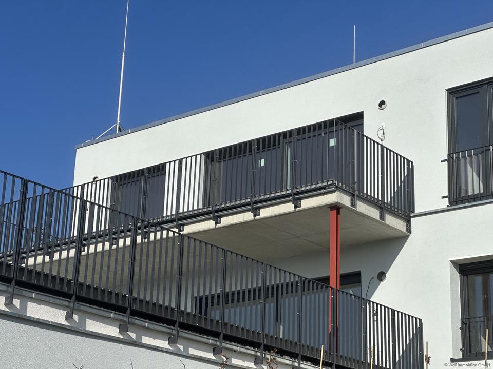 Thumbnail-3-Zimmerwohnung mit Balkon, traumhafter Blick zum Taunus und nach Frankfurt, Neubau Erstbezug
