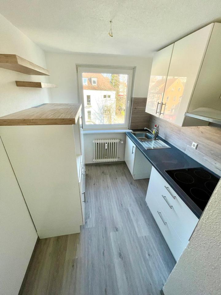Thumbnail-Dachgeschosswohnung in Ulm (ca. 69m², 3.5 Zimmer, Kernsaniert)