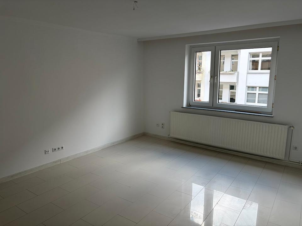 Thumbnail-Ohne Maklerprovision - Modernisierte 3-Zimmer-Wohnung mit Balkon