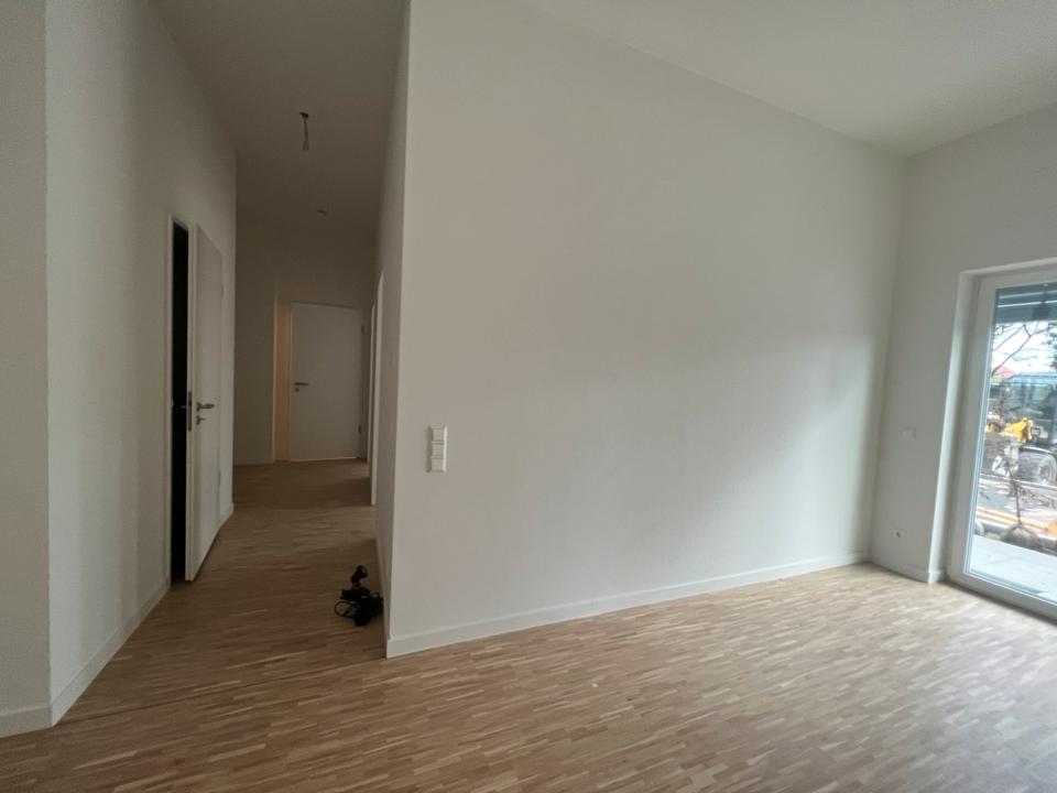 Thumbnail-3-Zimmer Terrassen-Wohnung 3,4m Decke EBK TG