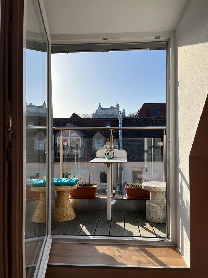 Thumbnail-helle 4 Zimmer DG-Wohnung • Stadtmitte • Balkon • 2 Bäder