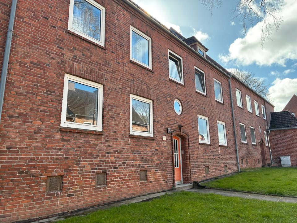 Thumbnail-Gemütliche Dachgeschosswohnung mit Wannenbad