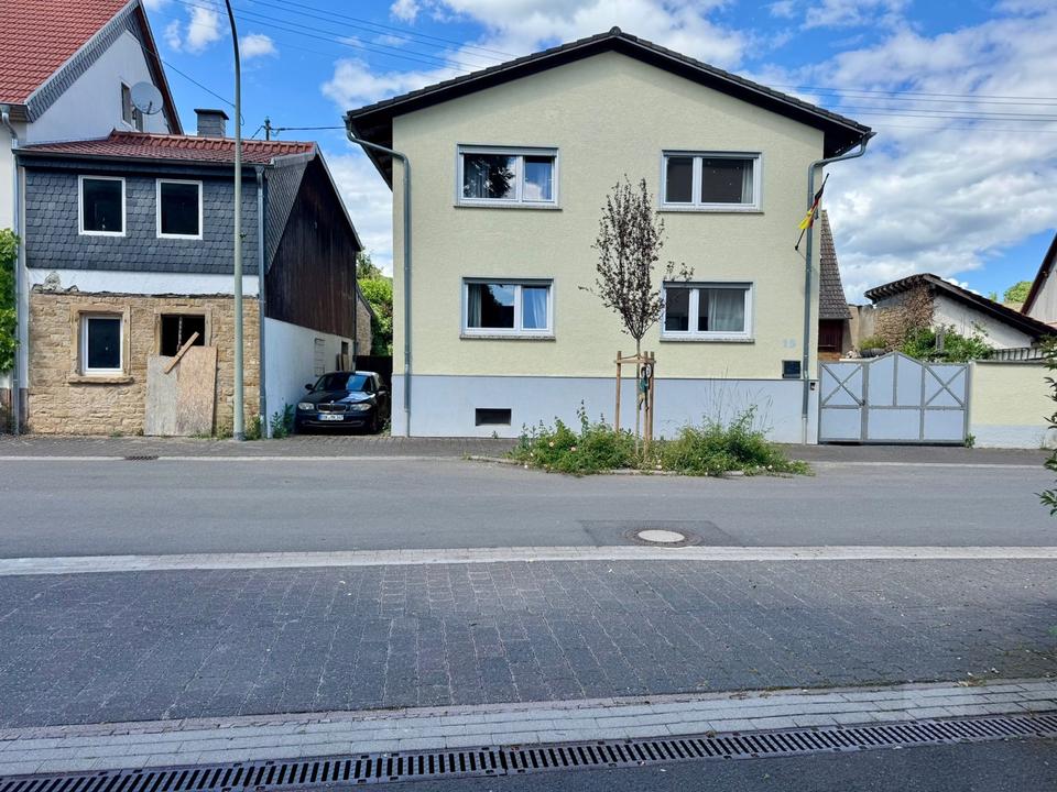 Thumbnail-Großzügiges Einfamilienhaus mit großem Grundstück