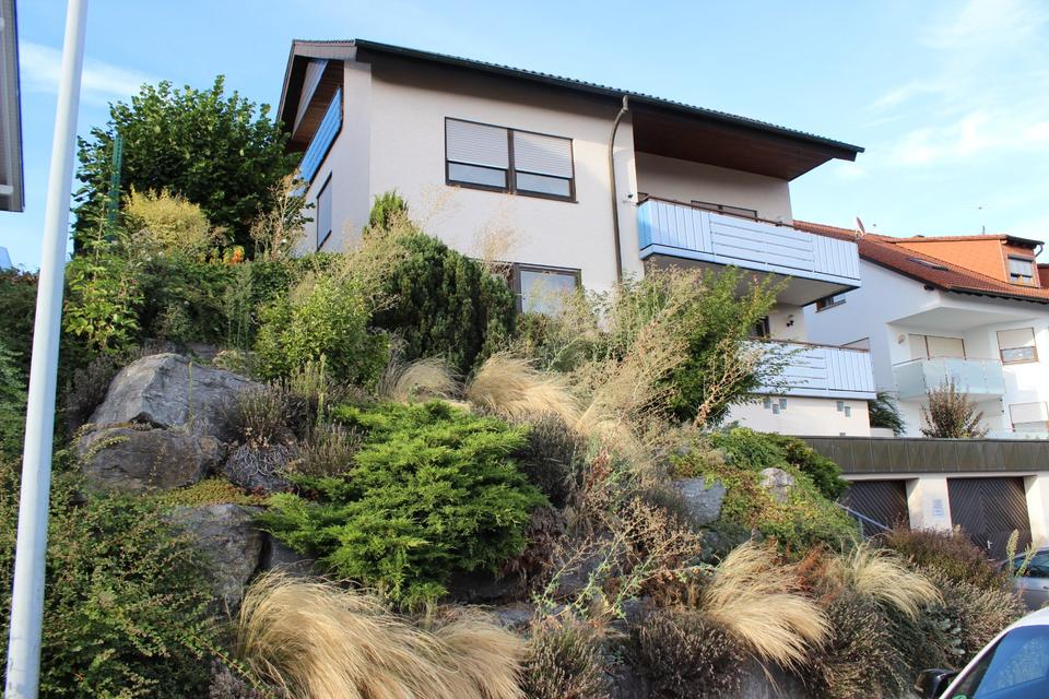 Thumbnail-Einfamilienhaus mit Einliegerwohnung in top Lage