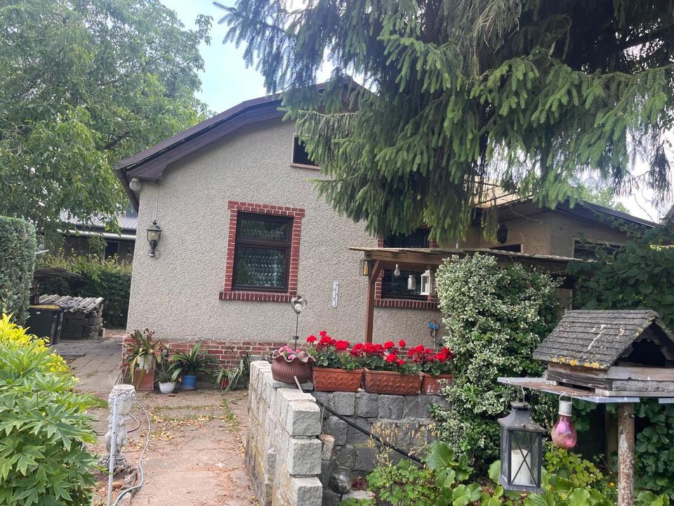 Thumbnail-Kleines Haus mit großen Grundstück in Berlin Bohnsdorf