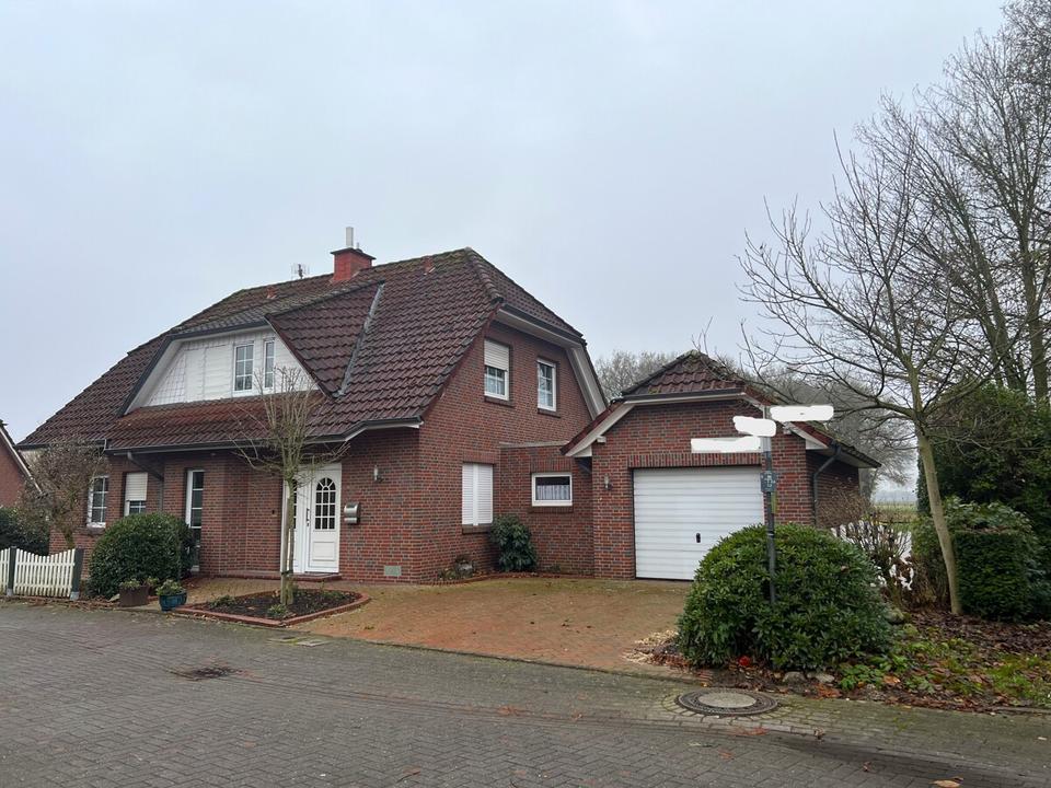 Thumbnail-Gepflegtes Einfamilienhaus mit Gartengrundstück und Garage in Lutten zu vermieten.