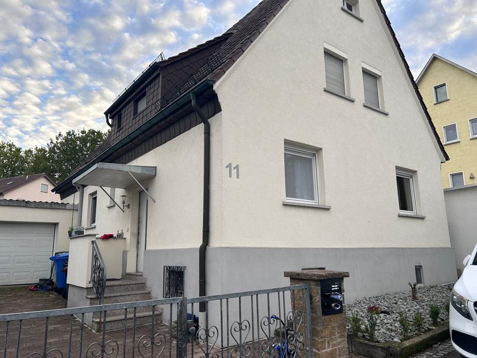 Thumbnail-Haus mit Potenzial in Ellhofen (Nähe Stadtbahn) - 2 Wohnungen