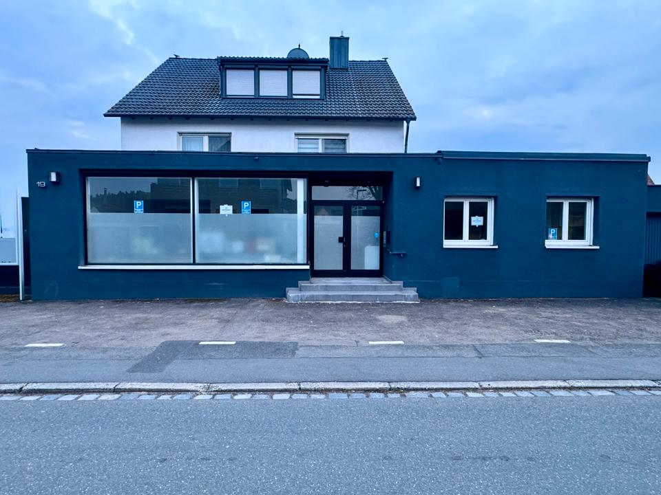 Thumbnail-Gewerbe in TOP-Lage – Schaufenster + 5 Parkplätze