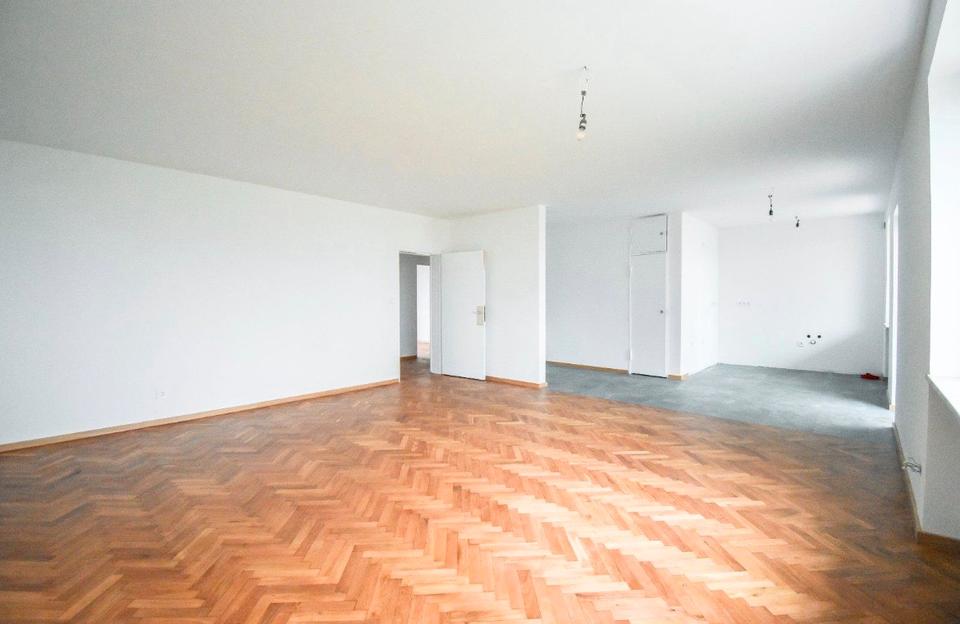 Thumbnail-Renovierte 3 Zimmer Wohnung in Kitzingen mit Balkon zu vermieten