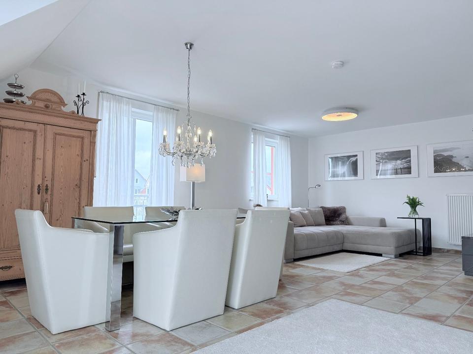 Thumbnail-Reserviert:Große helle Maisonettewohnung mit Carport & Stellplatz