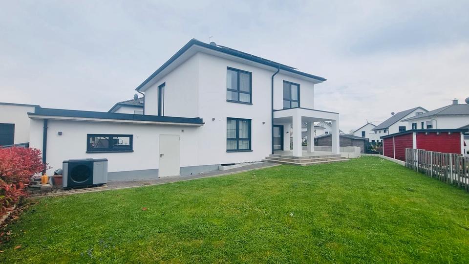 Thumbnail-Neuwertiges EFH mit PV & A+ in Schutterwald