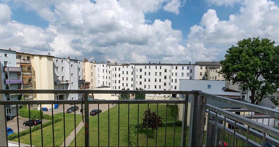 Thumbnail-Teilmöbilierte 2 Raumwohnung in Gera Zentrum mit Einbauküche