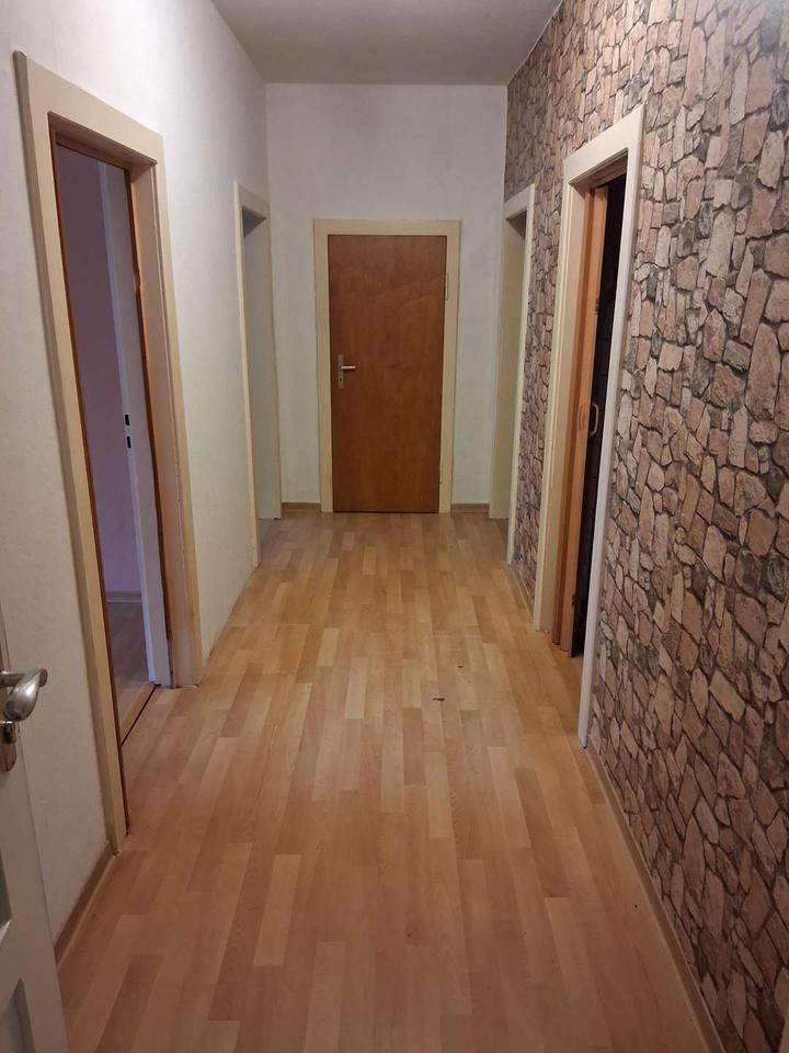 Thumbnail-Lutterstraße 2a - schöne 3 ZKB Wohnung mit potenzial zu vermieten