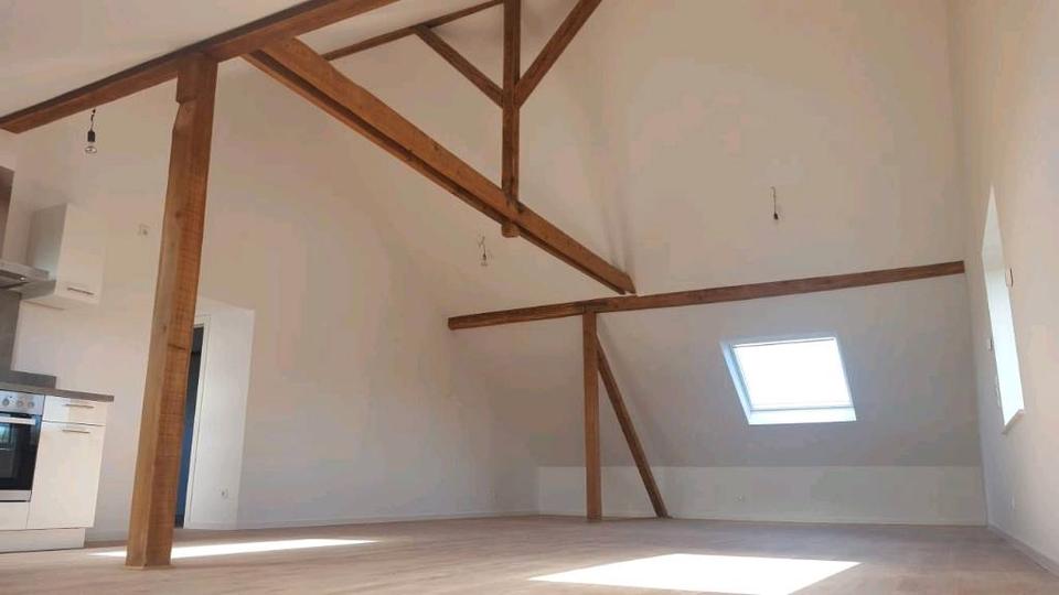 Thumbnail-Außergewöhnliche 2 12 Zimmer-DG-Wohnung Loft Neu VK-Heidstock