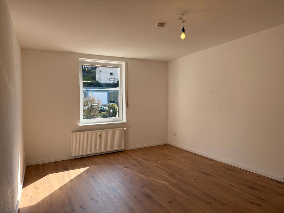 Thumbnail-58762 Evingsen – Sonnige 4-Zi. Whg – Badewanne – Garage