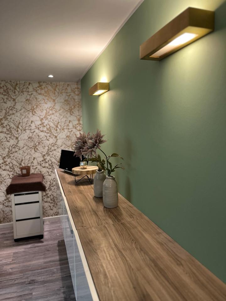 Thumbnail-Wunderschöner, ruhiger Raum mit Team