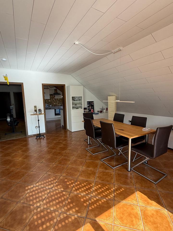 Thumbnail-3-Zimmer DG-Wohnung