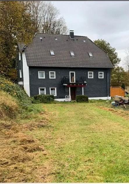 Thumbnail-Wipperfürth, Haus mit großzügigem Grundstück!