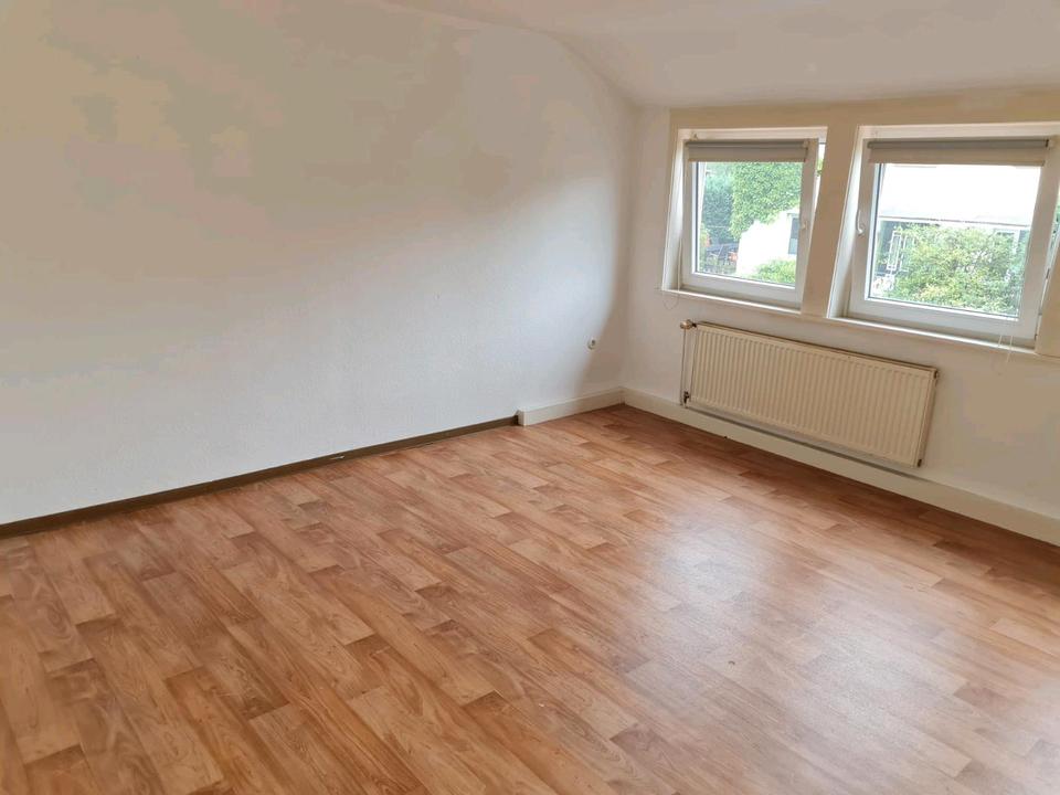Thumbnail-Drei Zimmer Wohnung 90 qm zu vermieten in 29303 Bergen